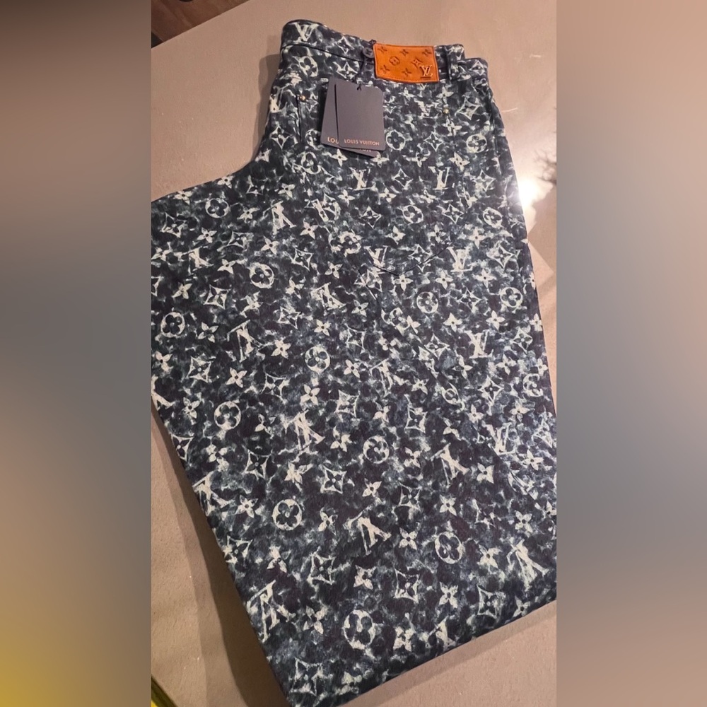 Authentic - New 🛑No Returns🛑